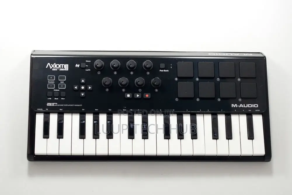 M Audio Axiom Air 32
