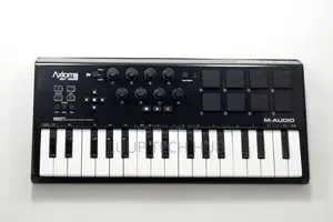 M Audio Axiom Air 32