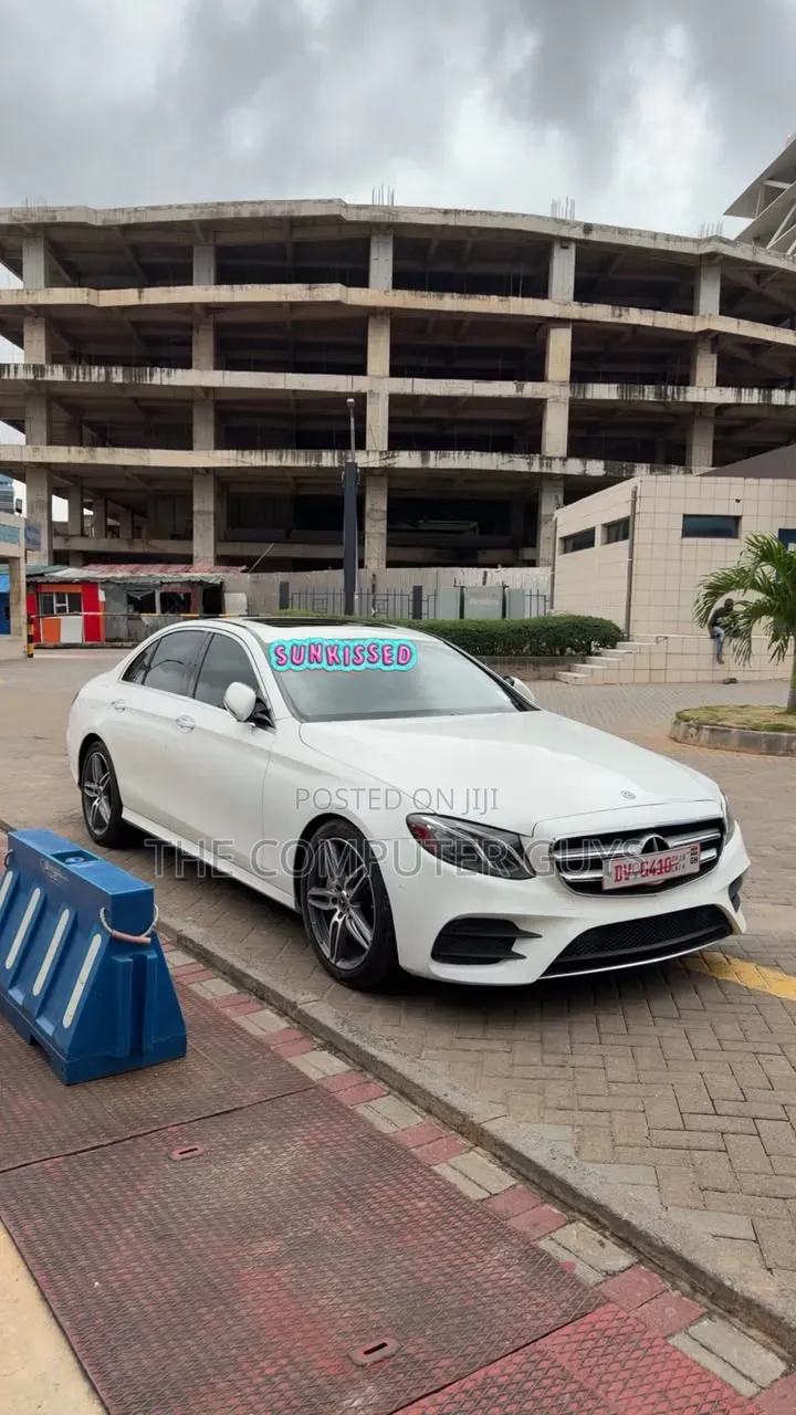 Mercedes-Benz E300 2018 White