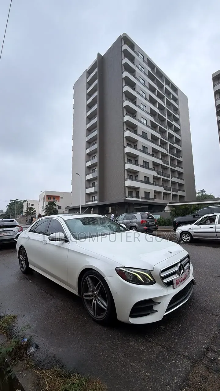 Mercedes-Benz E300 2018 White