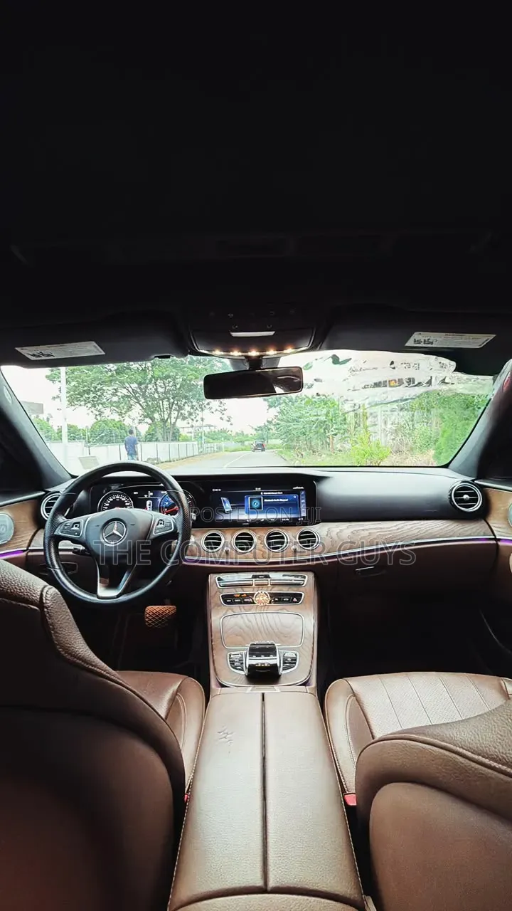 Mercedes-Benz E300 2018 White