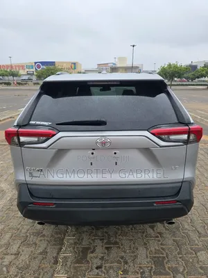 Toyota RAV4 2021 Silver