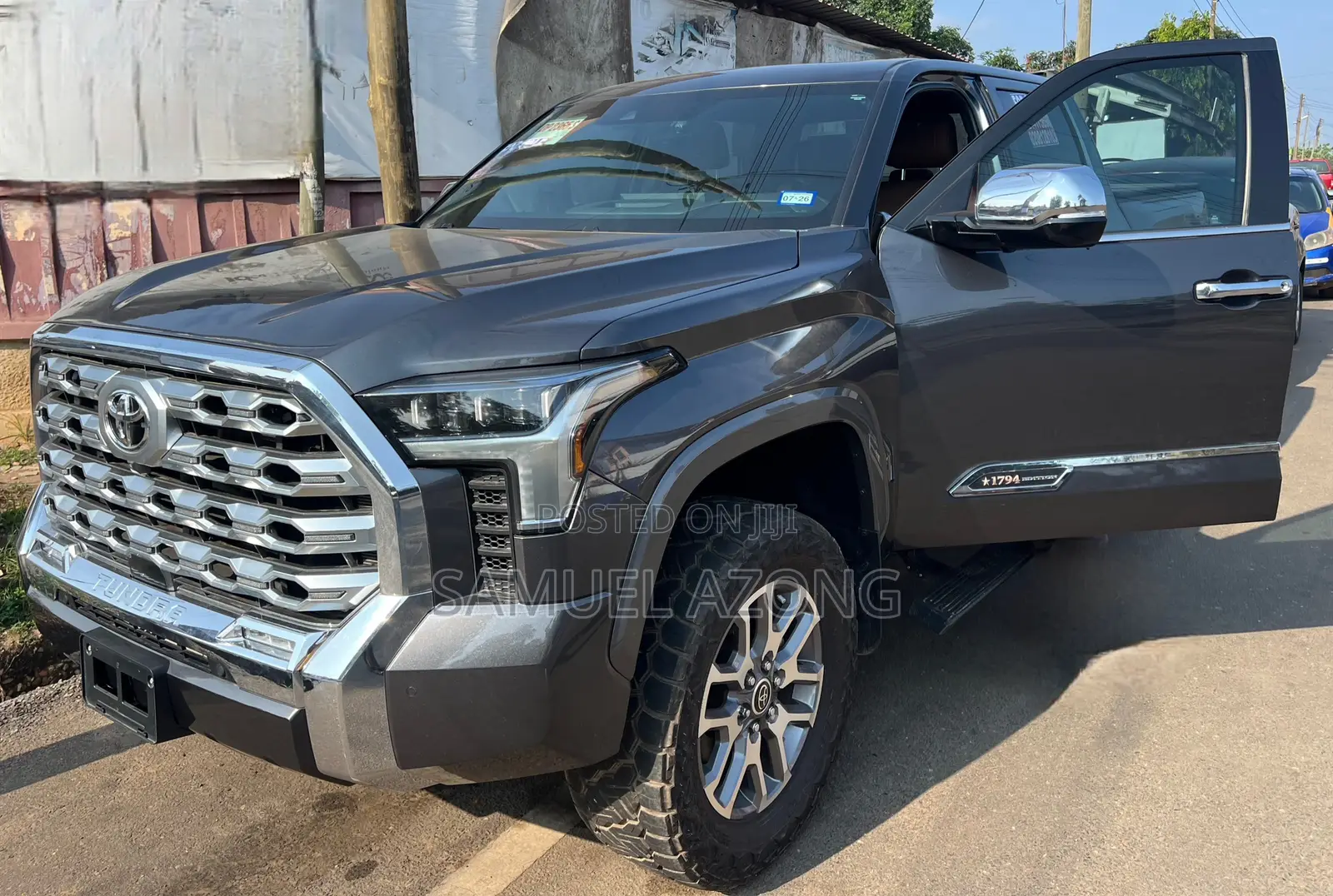 Toyota Tundra 1794 Edition CrewMax 5.5' Bed 2024 Gray