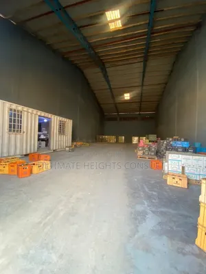 Warehouse 1400 Square Meter for Rent at Spintex