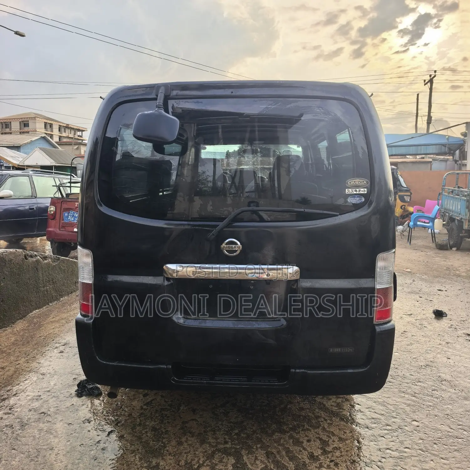 Nissan NV200 2011 Green