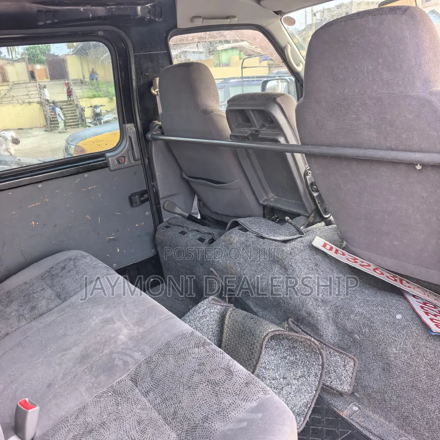 Nissan NV200 2011 Green