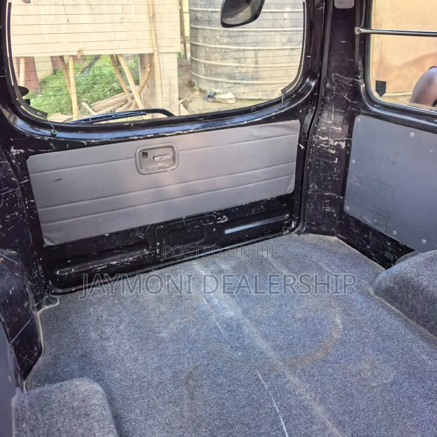 Nissan NV200 2011 Green