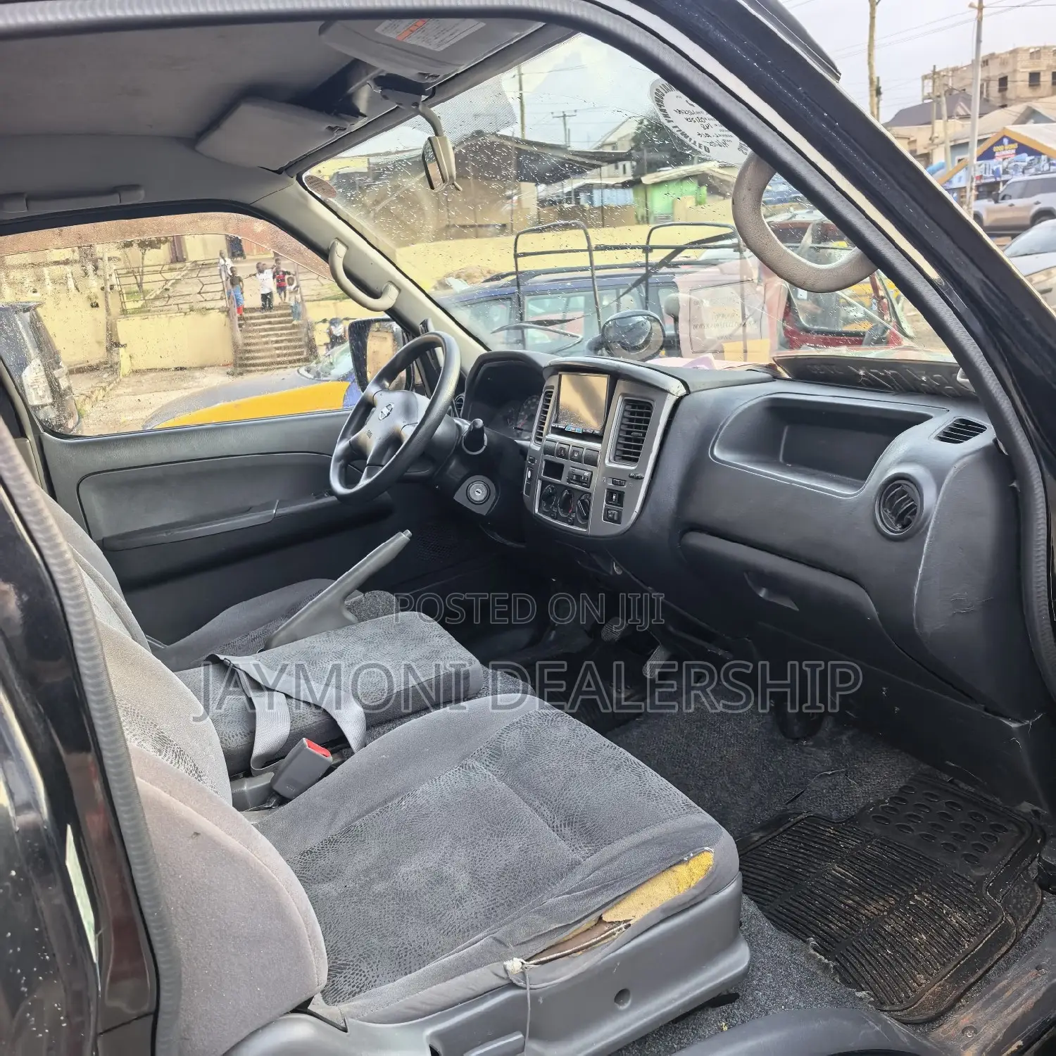 Nissan NV200 2011 Green
