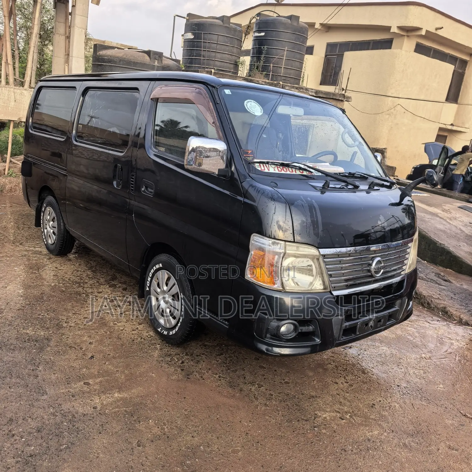 Nissan NV200 2011 Green