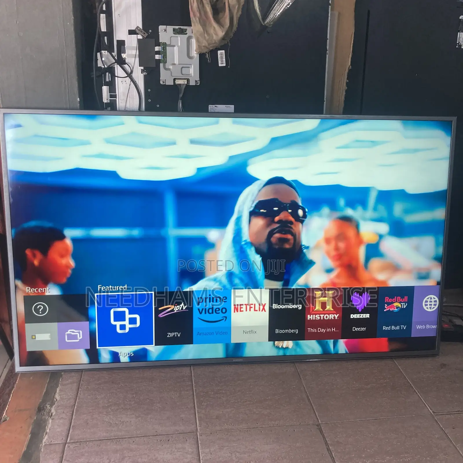 60 Inches Samsung Smart Uhd TV