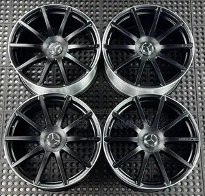 Mercedes-Benz Rim 20