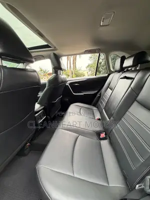 Toyota RAV4 XLE Premium 2021 Gray