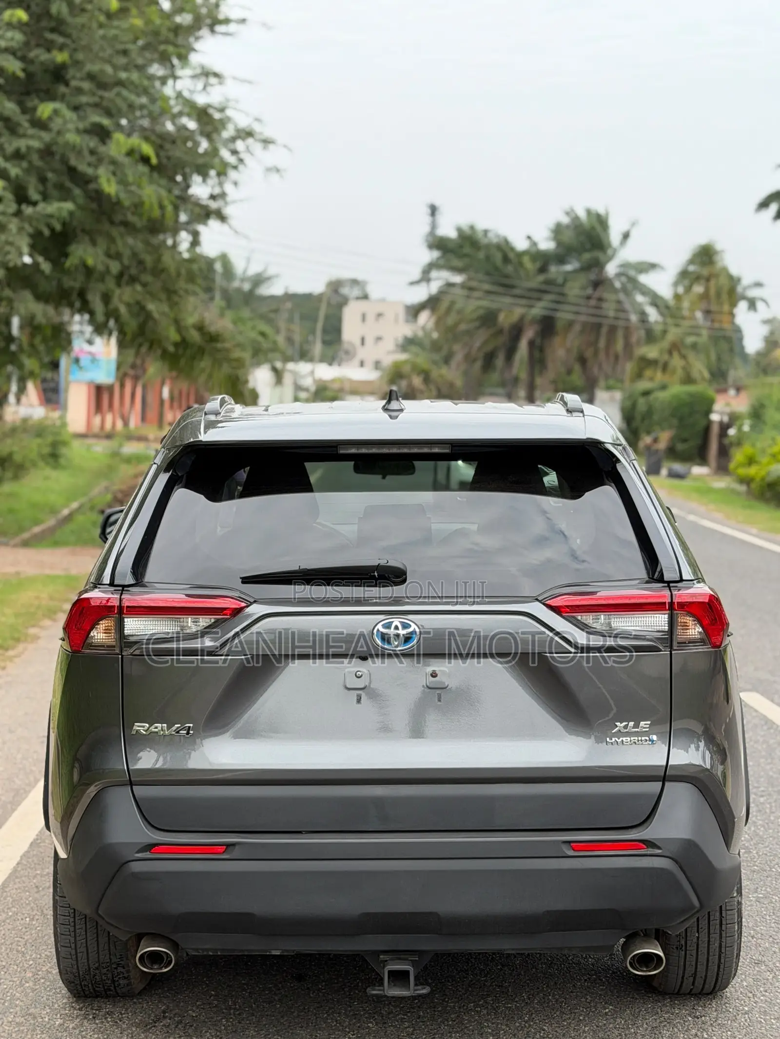 Toyota RAV4 XLE Premium 2021 Gray