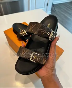Louis Vuitton Slip-on Slides – Stylish Designer Monogram ( in a Box )