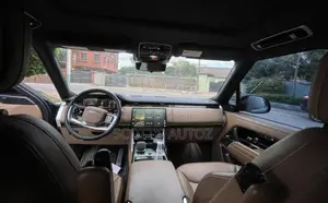 Land Rover Range Rover Vogue 2024 Beige