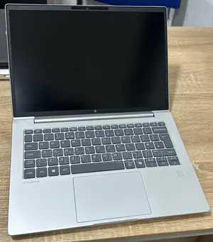 Laptop HP EliteBook 840 G11 8GB AMD Ryzen 5 SSD 256GB
