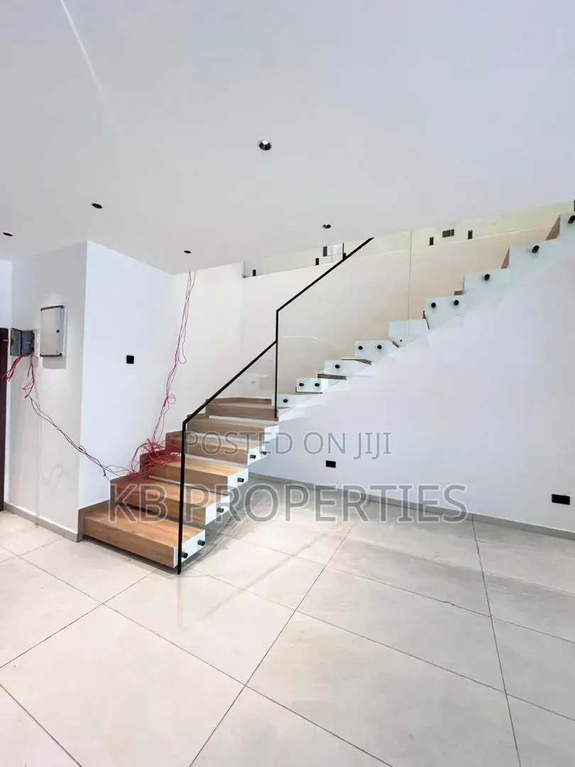 4bdrm House in Kb Properties, New Legon for sale