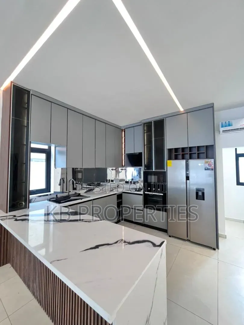 4bdrm House in Kb Properties, New Legon for sale
