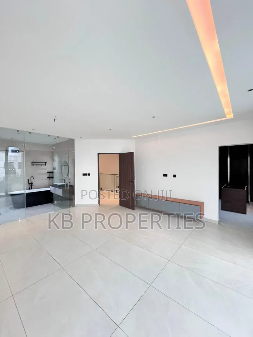 4bdrm House in Kb Properties, New Legon for sale