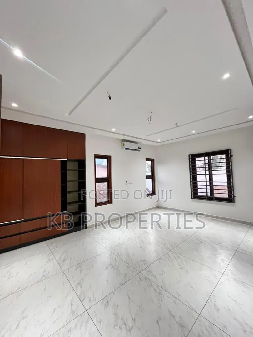 4bdrm House in Kb Properties, American House for sale