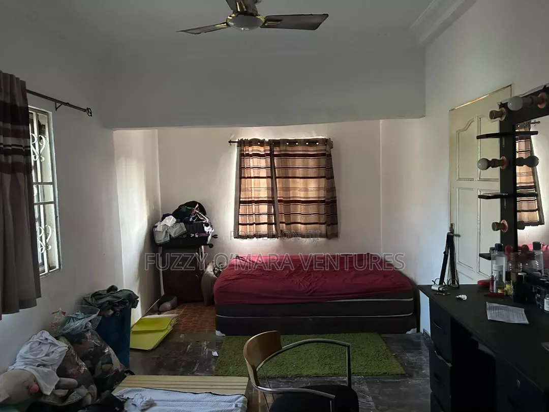 1bdrm Apartment in Madina for rent