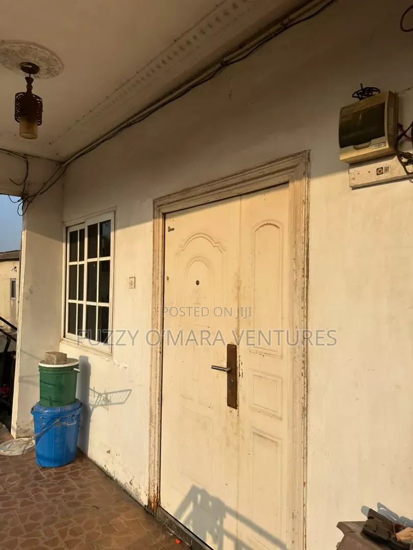 1bdrm Apartment in Madina for rent