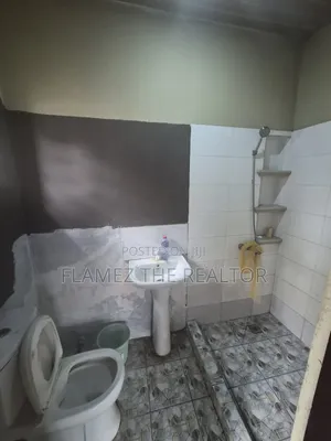 3bdrm House in Satellite Damas, Amasaman for rent