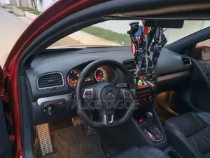 Volkswagen Golf 2013 Red