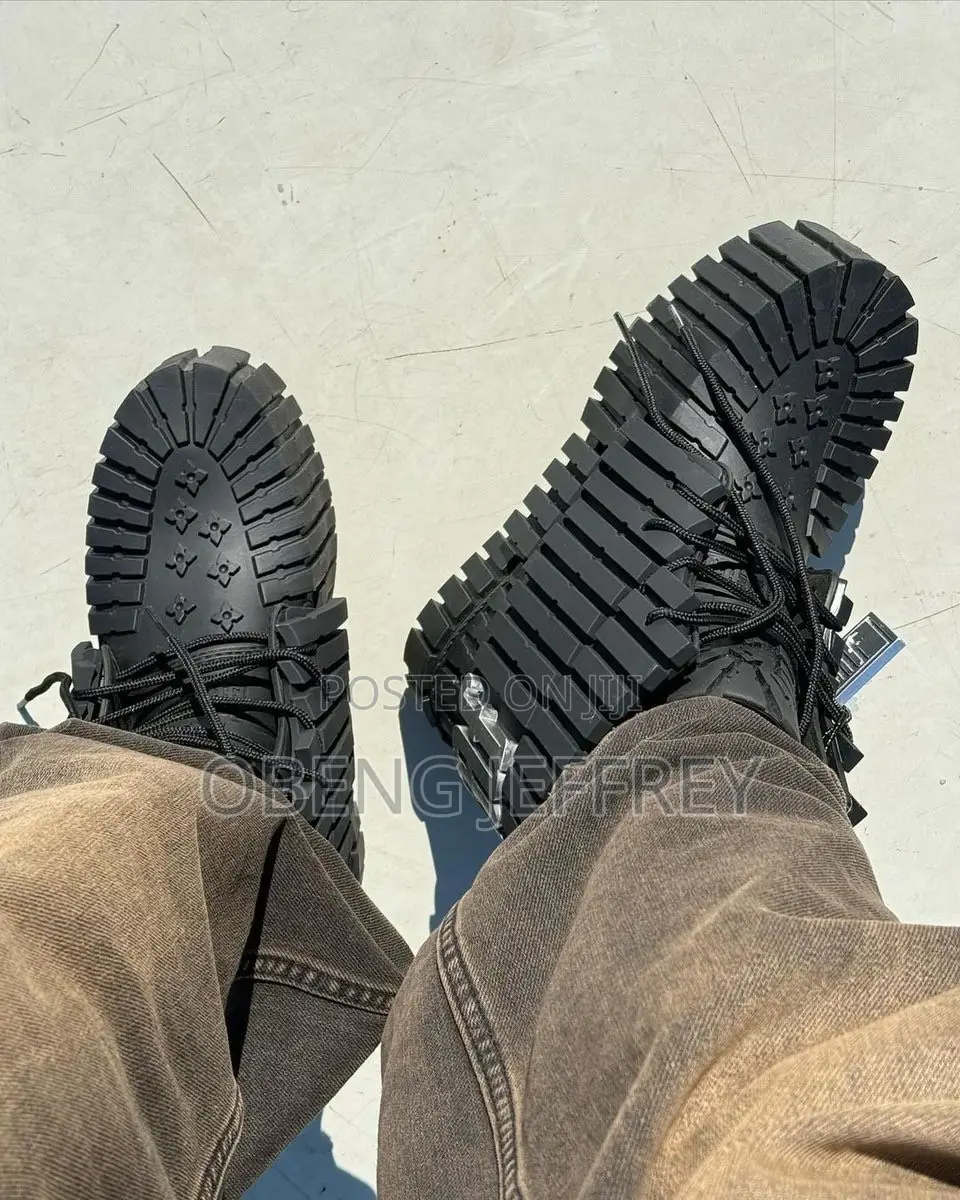 Original Timberland Boot MSCHF Black
