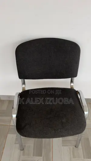 Cheating Chair