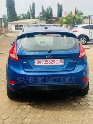Ford Fiesta SE Hatchback 2012 Blue