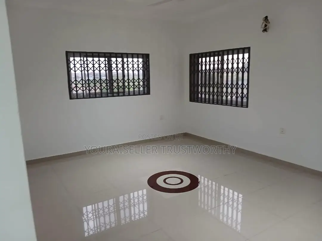 5bdrm House in Bayutech Ghana, Community 25 for sale