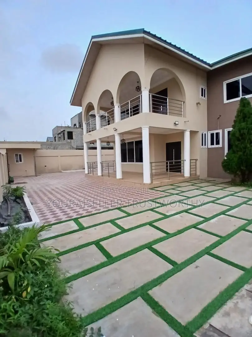 5bdrm House in Bayutech Ghana, Community 25 for sale
