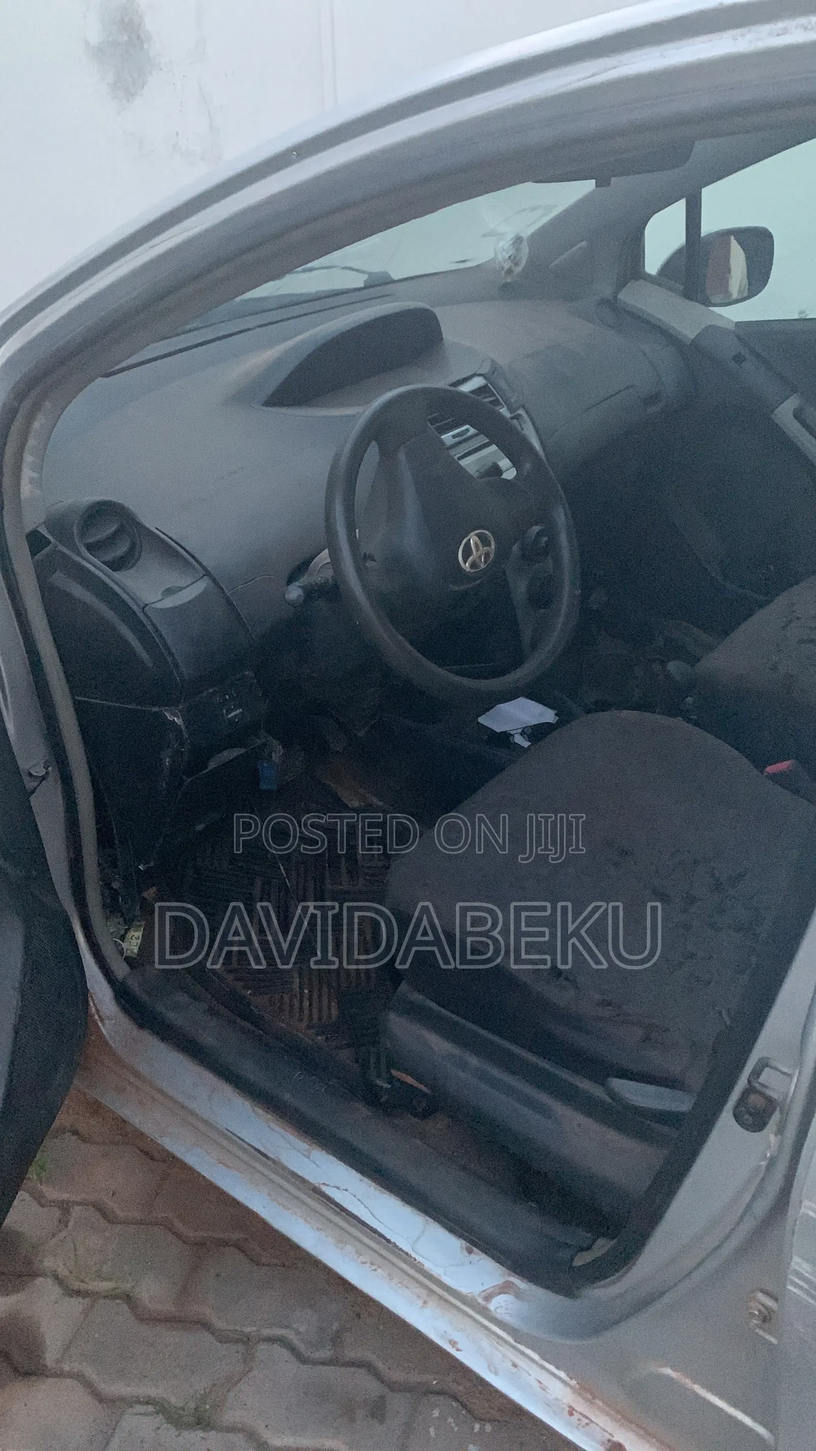 Toyota Vitz 2019 Gray