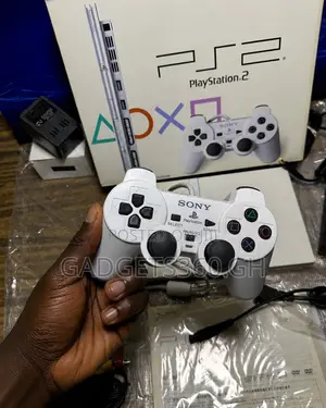 Sony PlayStation 2 Slim (White)