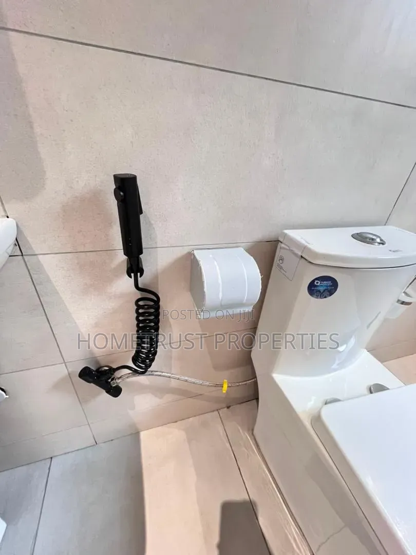 4bdrm Duplex in East Legon Hills, Boundary Road Area for sale