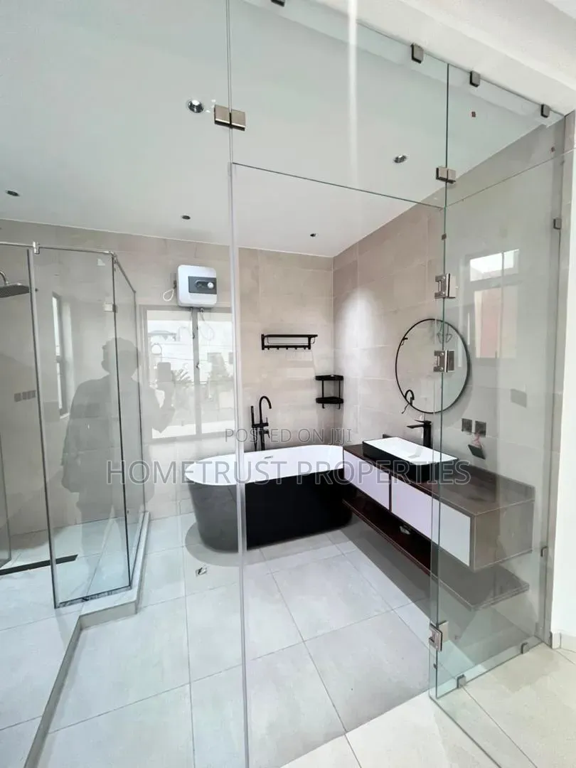 4bdrm Duplex in East Legon Hills, Boundary Road Area for sale