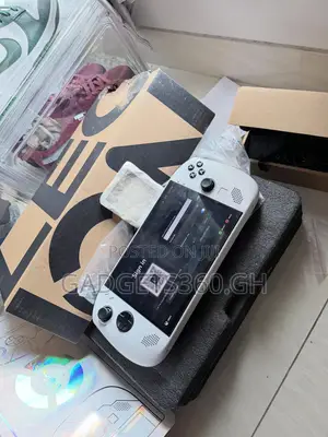 Lenovo Legion Go S (White 1TB)