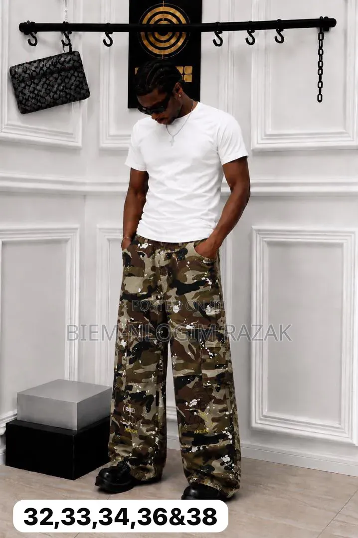 High Quality Camouflage Cargo Pants Available in Stock