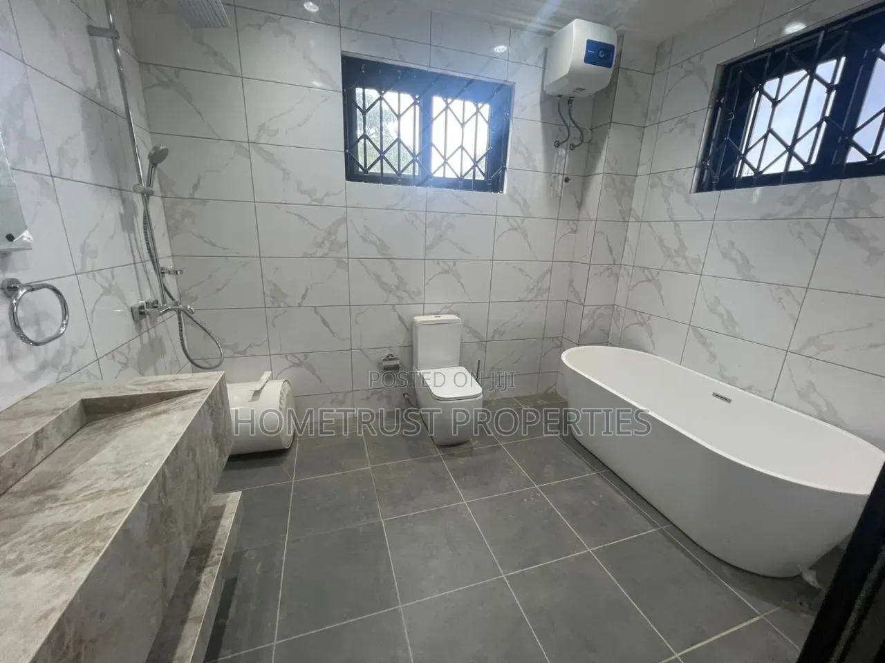 4bdrm Duplex in Teshie Nungua for sale