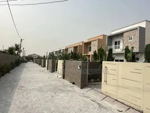3bdrm Duplex in Spintex Okpoi Gonno, Manet Court for sale