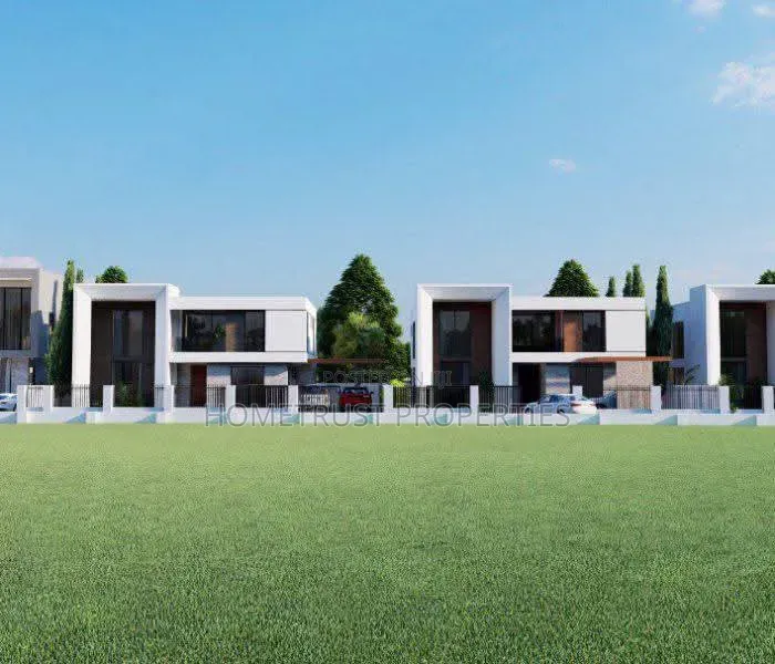 4bdrm Duplex in Sakumono for sale