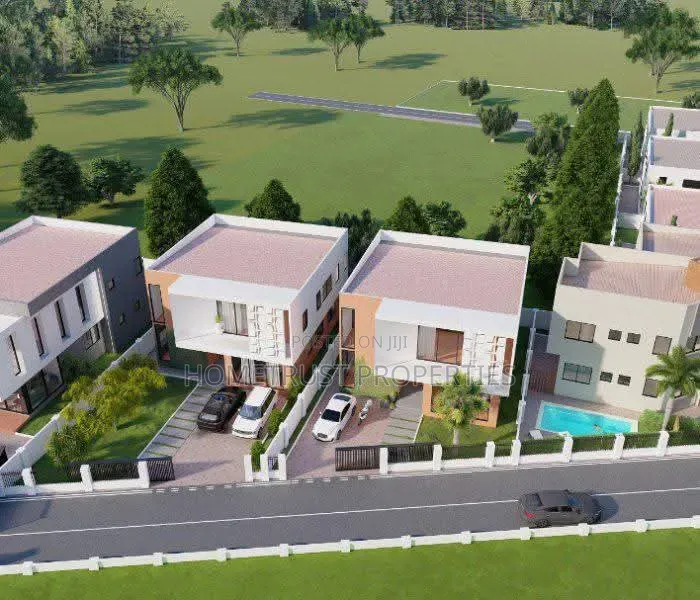 4bdrm Duplex in Sakumono for sale