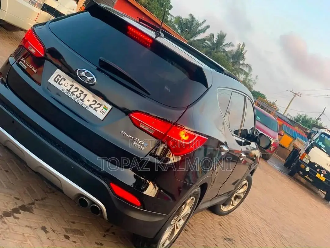 Hyundai Santa Fe 2015 Black
