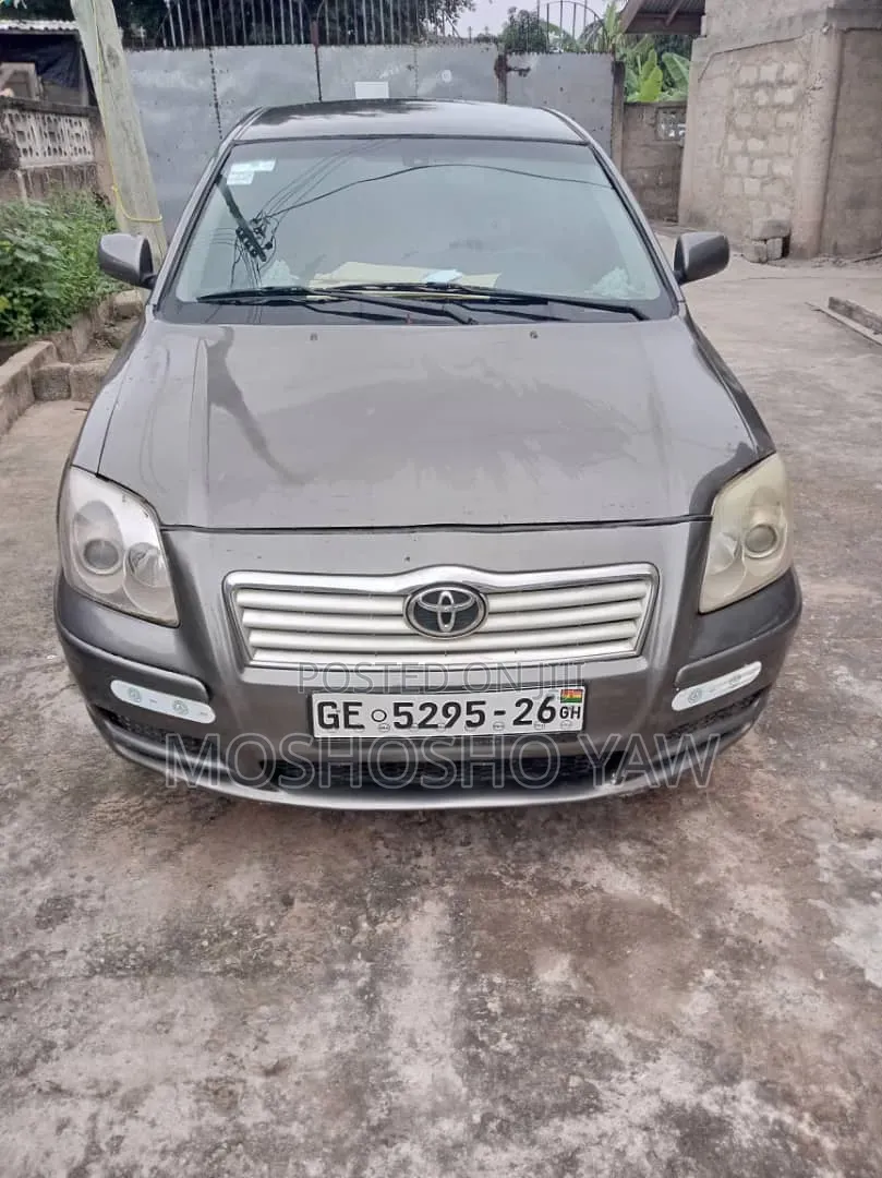 Toyota Avensis 2008 Gray