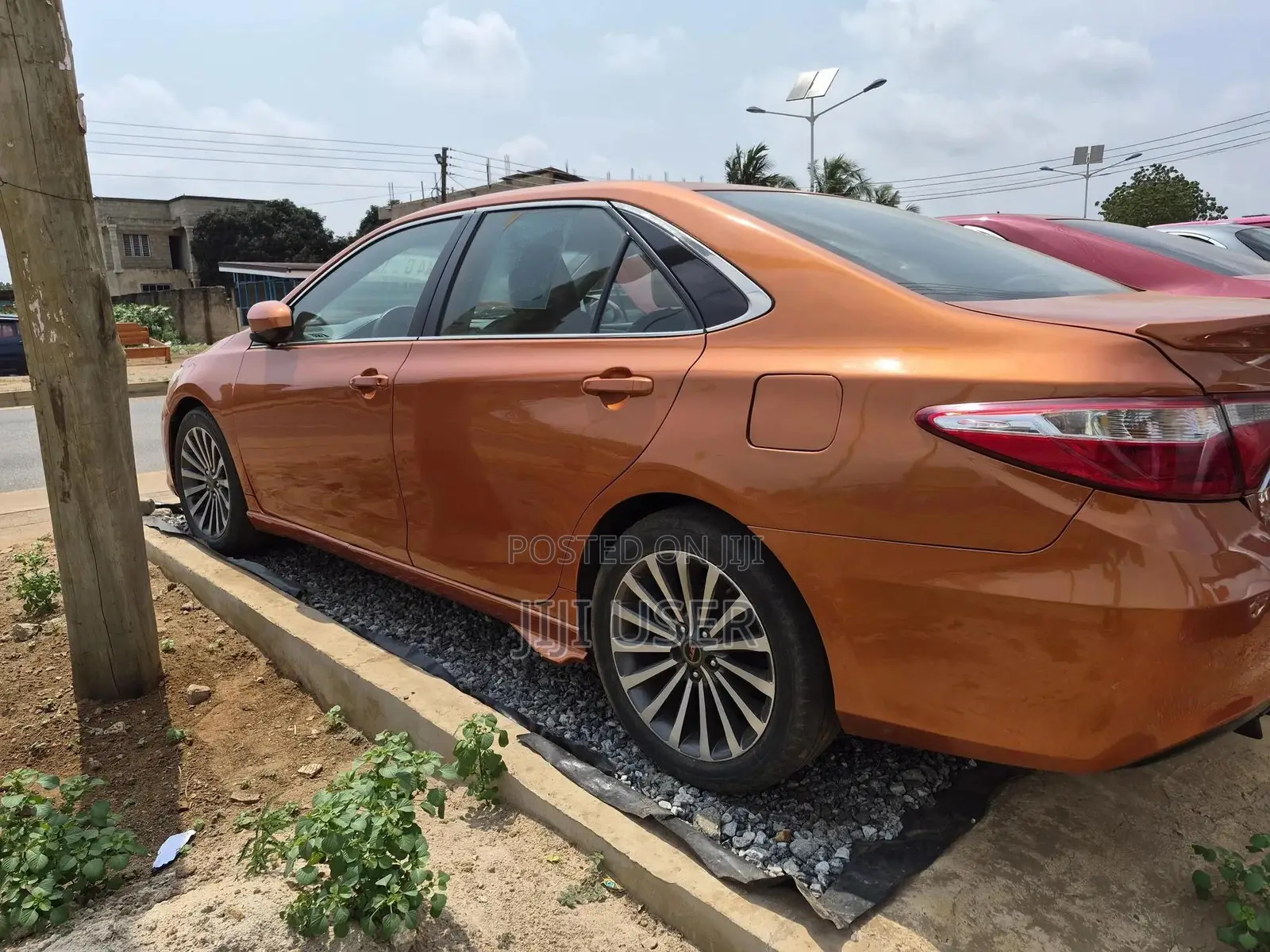 Toyota Camry L 4dr Sedan (2.5L 4cyl 6A) 2014 Gold