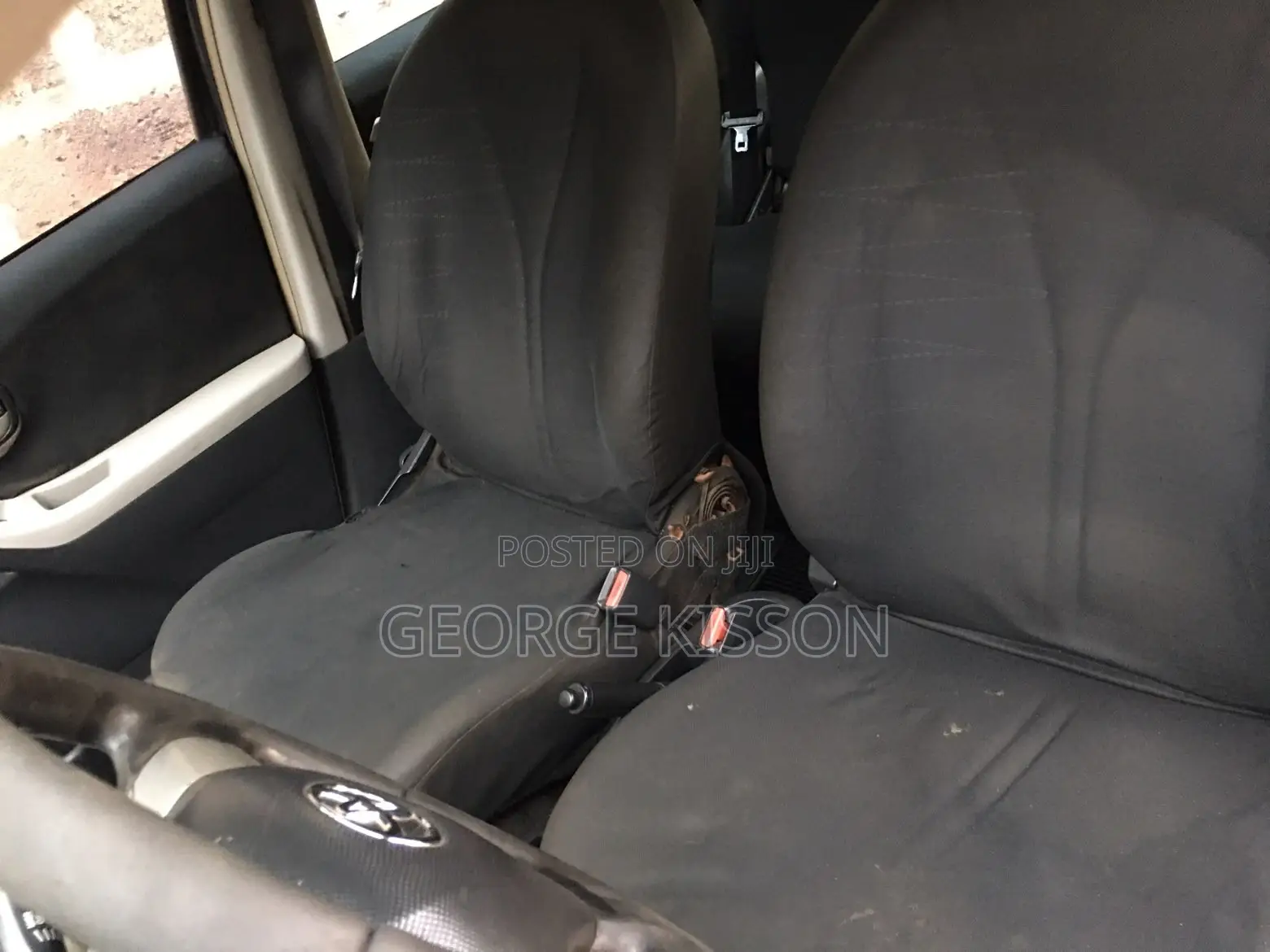 Toyota Yaris Base Hatchback 5dr 2010 Black
