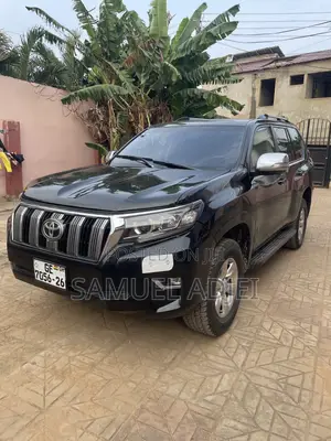 Toyota Land Cruiser Prado 2012 Black