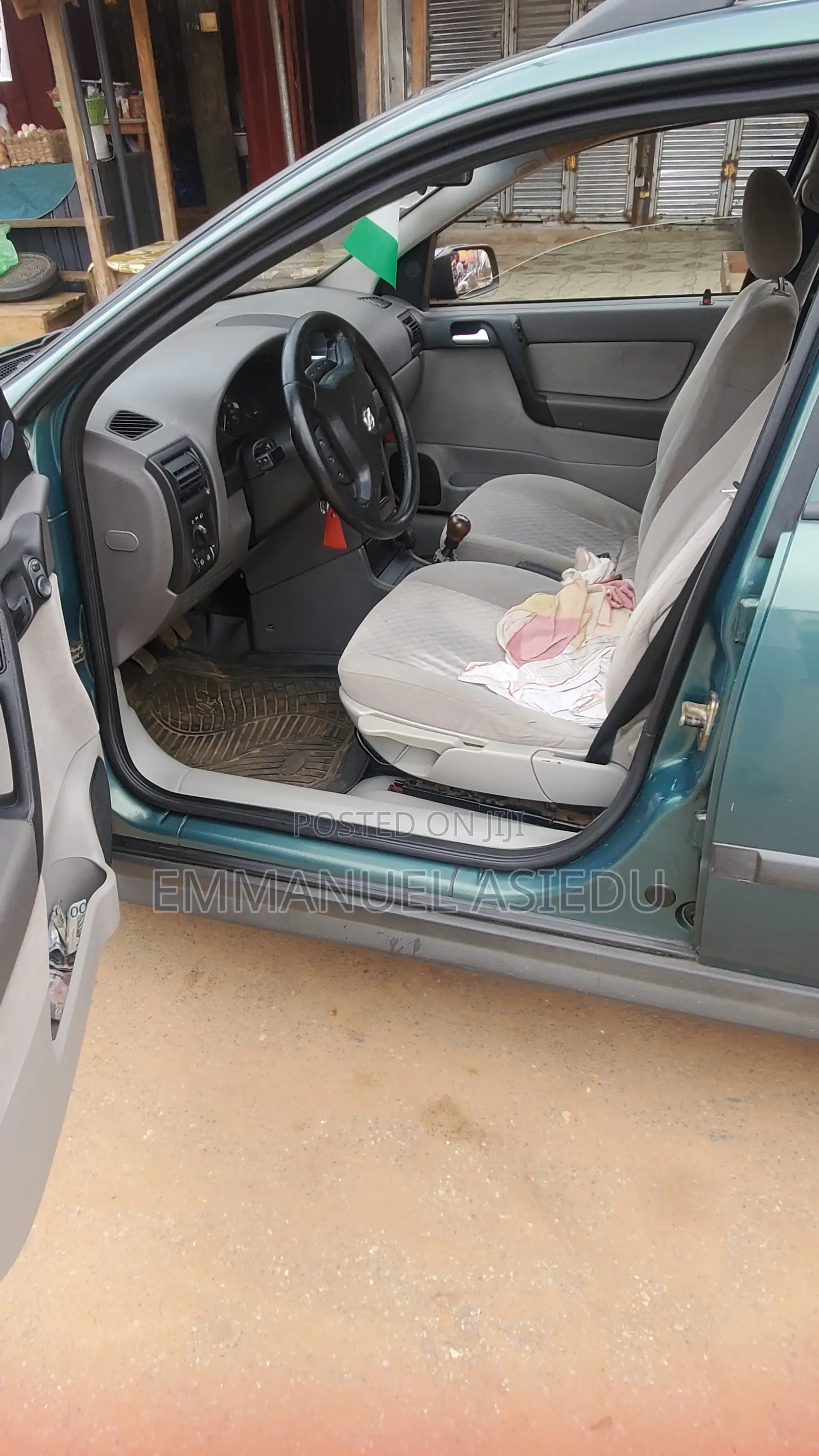 Opel Astra 2022 Green