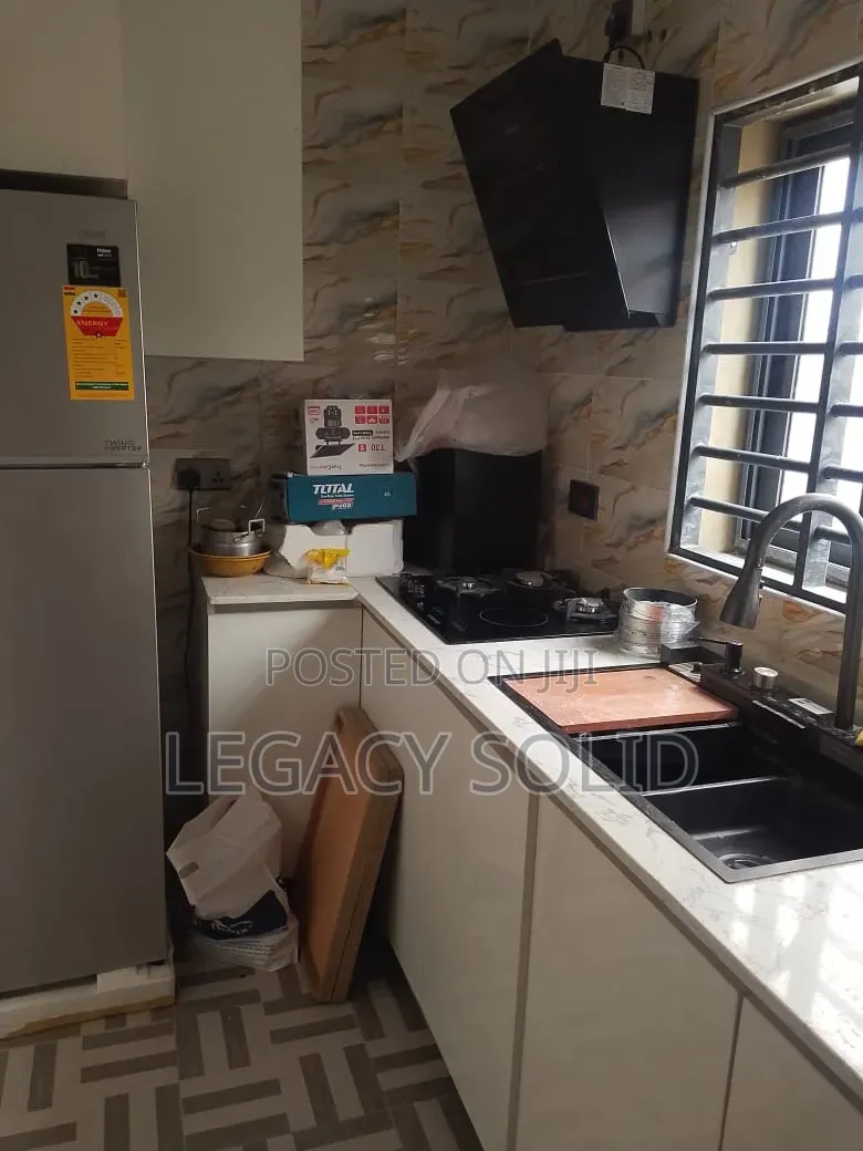 4bdrm Duplex in Legacy Solid Real, Tsui-Bleoo for sale